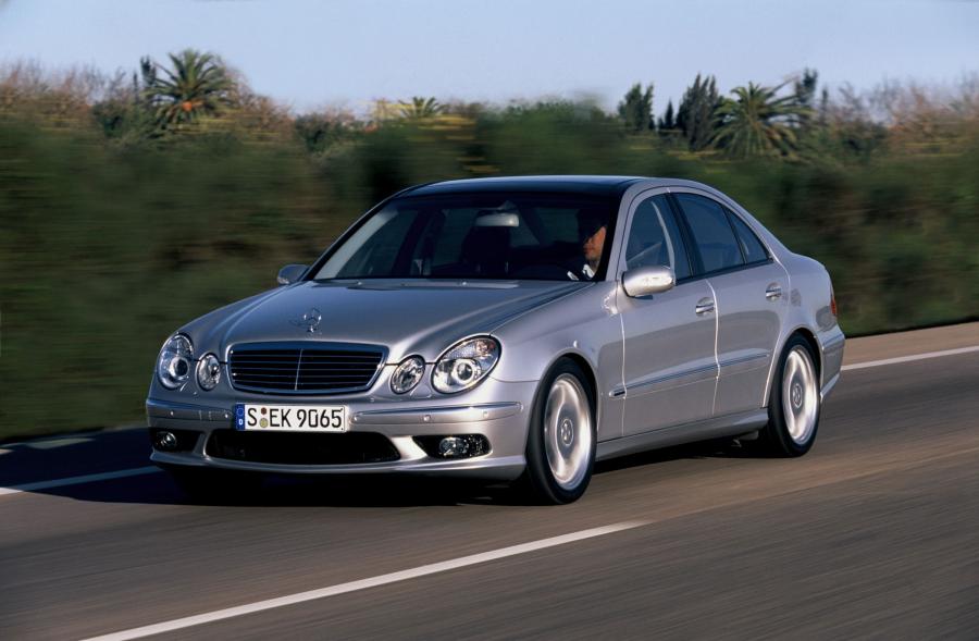  Mercedes-Benz E-Class 2002 года  (фото 146 из 448)